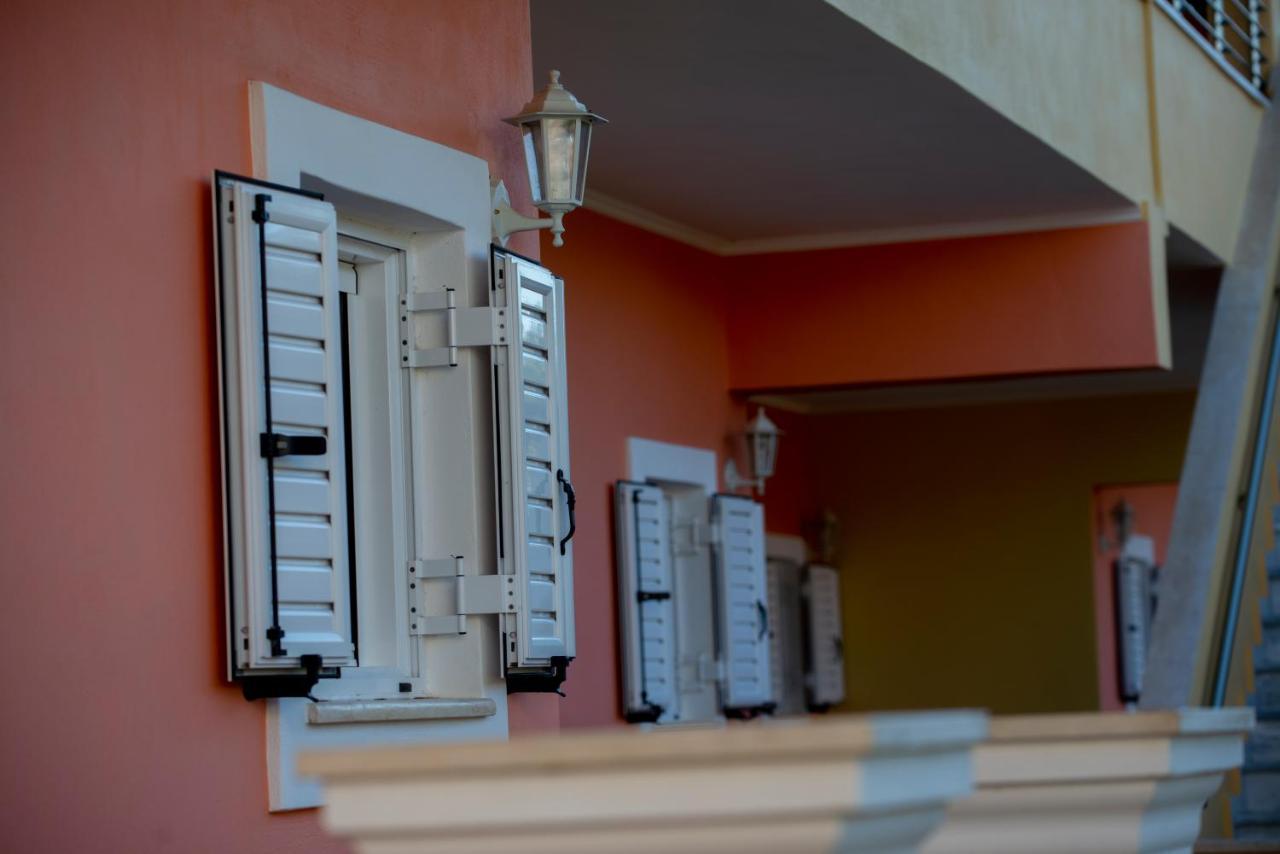 John Apartments First Floor Roda (Corfu) Exterior foto